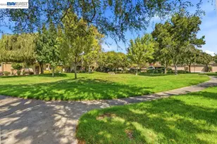 3349 Solomon Ln, Alameda, CA 94502 - Photo 30