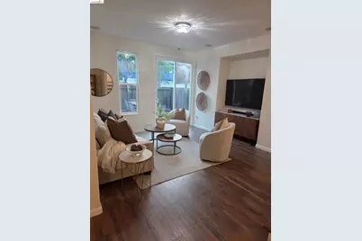9421 Dunbar Dr, Oakland, CA 94603 - Photo 4