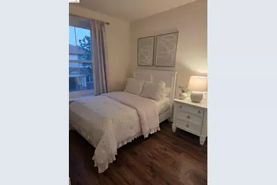 9421 Dunbar Dr, Oakland, CA 94603 - Photo 14