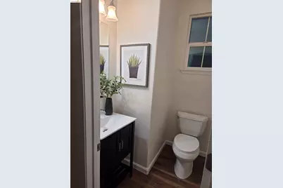 9421 Dunbar Dr, Oakland, CA 94603 - Photo 10