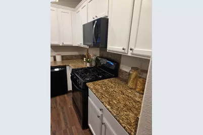 9421 Dunbar Dr, Oakland, CA 94603 - Photo 8