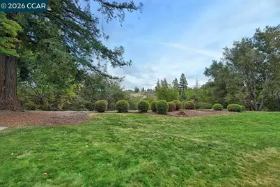 2625 Golden Rain Rd #7, Walnut Creek, CA 94595 - Photo 2