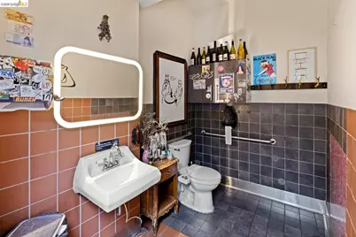 4935 Shattuck Ave, Oakland, CA 94609 - Photo 8