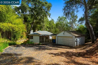 34 La Campana Rd, Orinda, CA 94563 - Photo 2