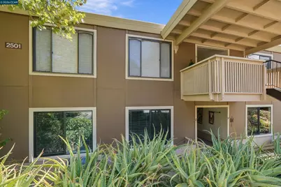 2501 Pine Knoll Dr #10, Walnut Creek, CA 94595 - Photo 2