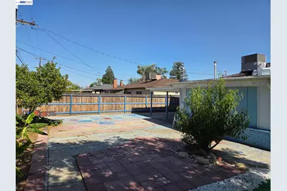 3823 Donner Ave, Fresno, CA 93726 - Photo 16