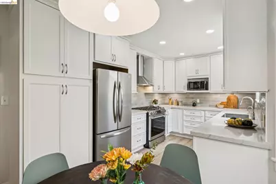 8 Hopkins Ct, Berkeley, CA 94706 - Photo 18