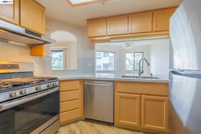 21103 Gary #318A, Castro Valley, CA 94546 - Photo 12