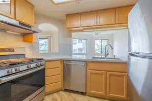 21103 Gary, Castro Valley, CA 94546 - Photo 12
