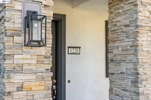 1216 Walters Ct, Concord, CA 94520 - Photo 4