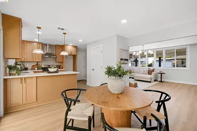 31871 Kennet St, Hayward, CA 94544 - Photo 8