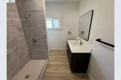1331 Park Street, Stockton, CA 95205 - Photo 8