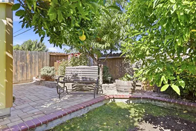8657 Davona Dr, Dublin, CA 94568 - Photo 32