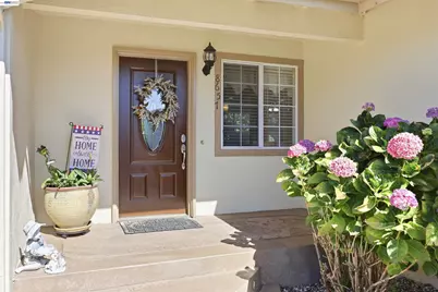 8657 Davona Dr, Dublin, CA 94568 - Photo 4