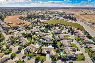 493 Quail Glen Dr, Oakley, CA 94561 - Photo 48