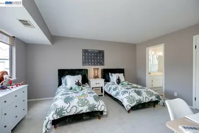 114 Lagunaria Ln, Alameda, CA 94502 - Photo 42