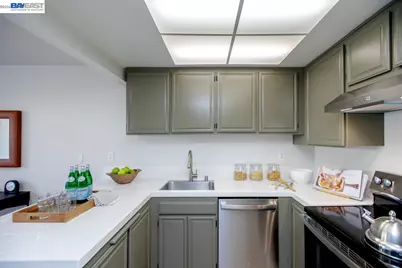 114 Lagunaria Ln, Alameda, CA 94502 - Photo 26