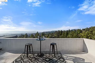 6305 Melville Dr, Oakland, CA 94611 - Photo 44
