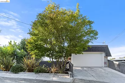 6305 Melville Dr, Oakland, CA 94611 - Photo 2