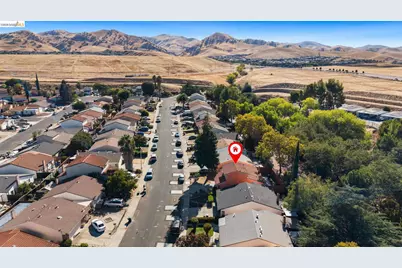2412 Sequoia Dr, Antioch, CA 94509 - Photo 24