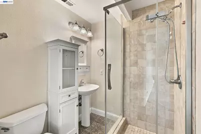 1298 Almar St, Concord, CA 94518 - Photo 30
