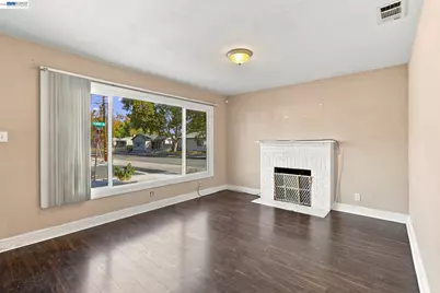 1298 Almar St, Concord, CA 94518 - Photo 6
