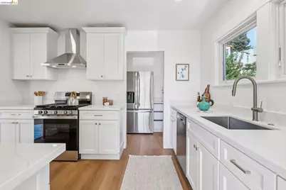 1909 San Antonio Ave, Berkeley, CA 94707 - Photo 18