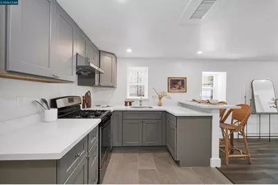 1300 Kains Ave, Berkeley, CA 94702 - Photo 44