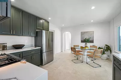 1300 Kains Ave, Berkeley, CA 94702 - Photo 22