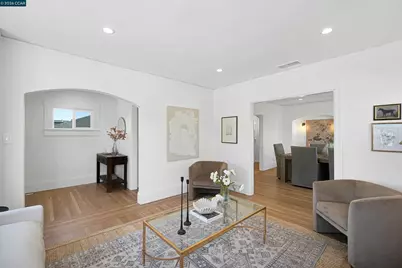 1300 Kains Ave, Berkeley, CA 94702 - Photo 14