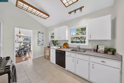 3216 Rogers Ave, Walnut Creek, CA 94597 - Photo 8