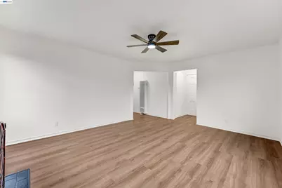 1614 82nd Ave, Oakland, CA 94621 - Photo 8
