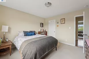 3054 Bona St, Oakland, CA 94601 - Photo 16