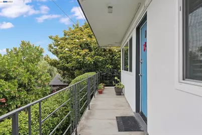 3054 Bona St #D, Oakland, CA 94601 - Photo 22