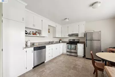 3054 Bona St #D, Oakland, CA 94601 - Photo 8