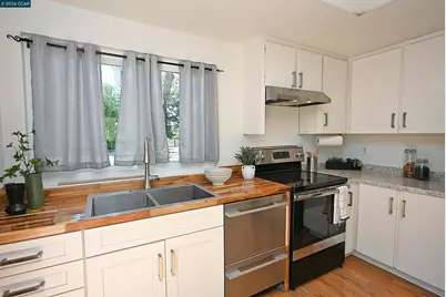 4203 Dubhe Ct, Concord, CA 94521 - Photo 16