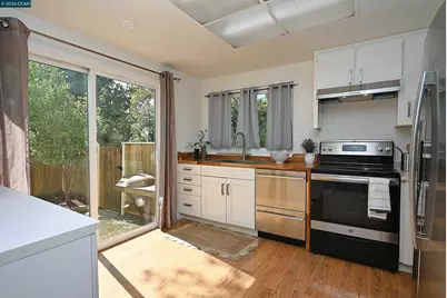 4203 Dubhe Ct, Concord, CA 94521 - Photo 12