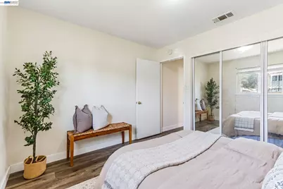 360 I St, Livermore, CA 94551 - Photo 18
