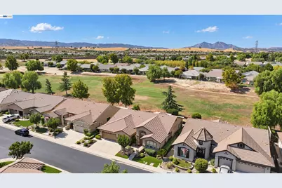 1117 Burghley Ln, Brentwood, CA 94513 - Photo 42