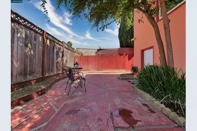 1402 Gordon Street, Vallejo, CA 94590 - Photo 68