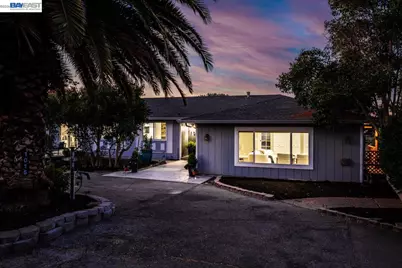 1015 Byrd Ln, Pleasanton, CA 94566 - Photo 2