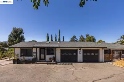 1015 Byrd Ln, Pleasanton, CA 94566 - Photo 32