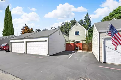 439 Golf Circle, Manteca, CA 95337 - Photo 6
