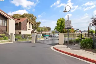 13727 Seagate, San Leandro, CA 94577 - Photo 36