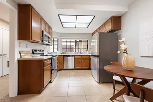 13727 Seagate, San Leandro, CA 94577 - Photo 16