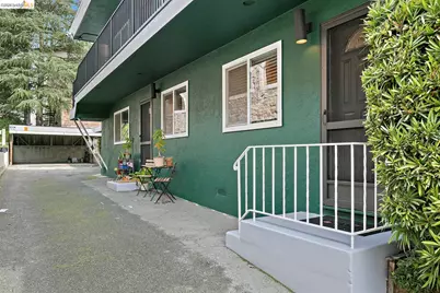 8 Whitmore Pl, Oakland, CA 94611 - Photo 16