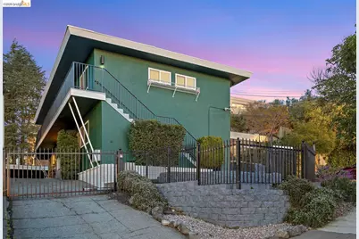 8 Whitmore Pl, Oakland, CA 94611 - Photo 1