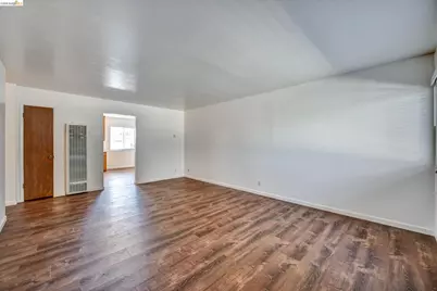 1640 104th Ave, Oakland, CA 94603 - Photo 8