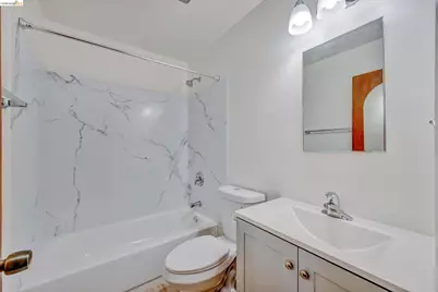 1640 104th Ave, Oakland, CA 94603 - Photo 14