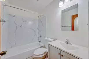1640 104th Ave, Oakland, CA 94603 - Photo 14